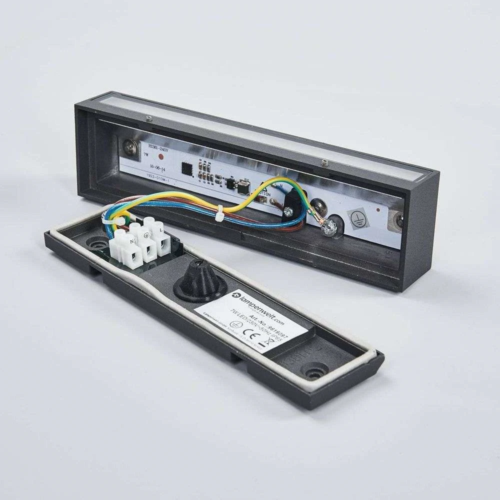 Elvira Buiten Wandlamp IP65 Graphite - Lucande - Koop Online 7 Elvira Buiten Wandlamp IP65 Graphite - Lucande - Koop Online - Afbeelding 5